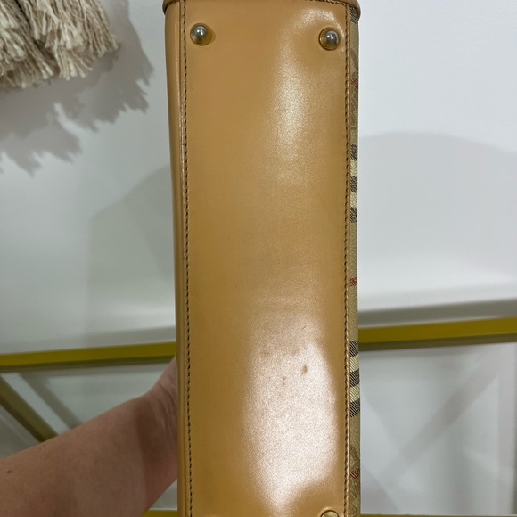 RARE Vintage Burberry Purse - Picture 9 of 13